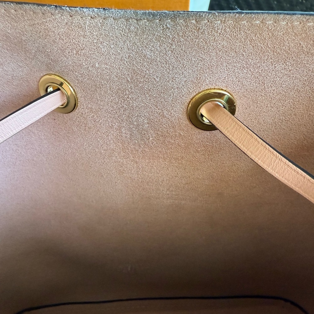 Authentic Louis Vuitton NéoNoé MM Damier Ébène Coated Canvas - Picture 7 of 8